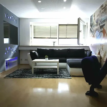 Central Apartment Nuernberg アパート ニュルンベルク